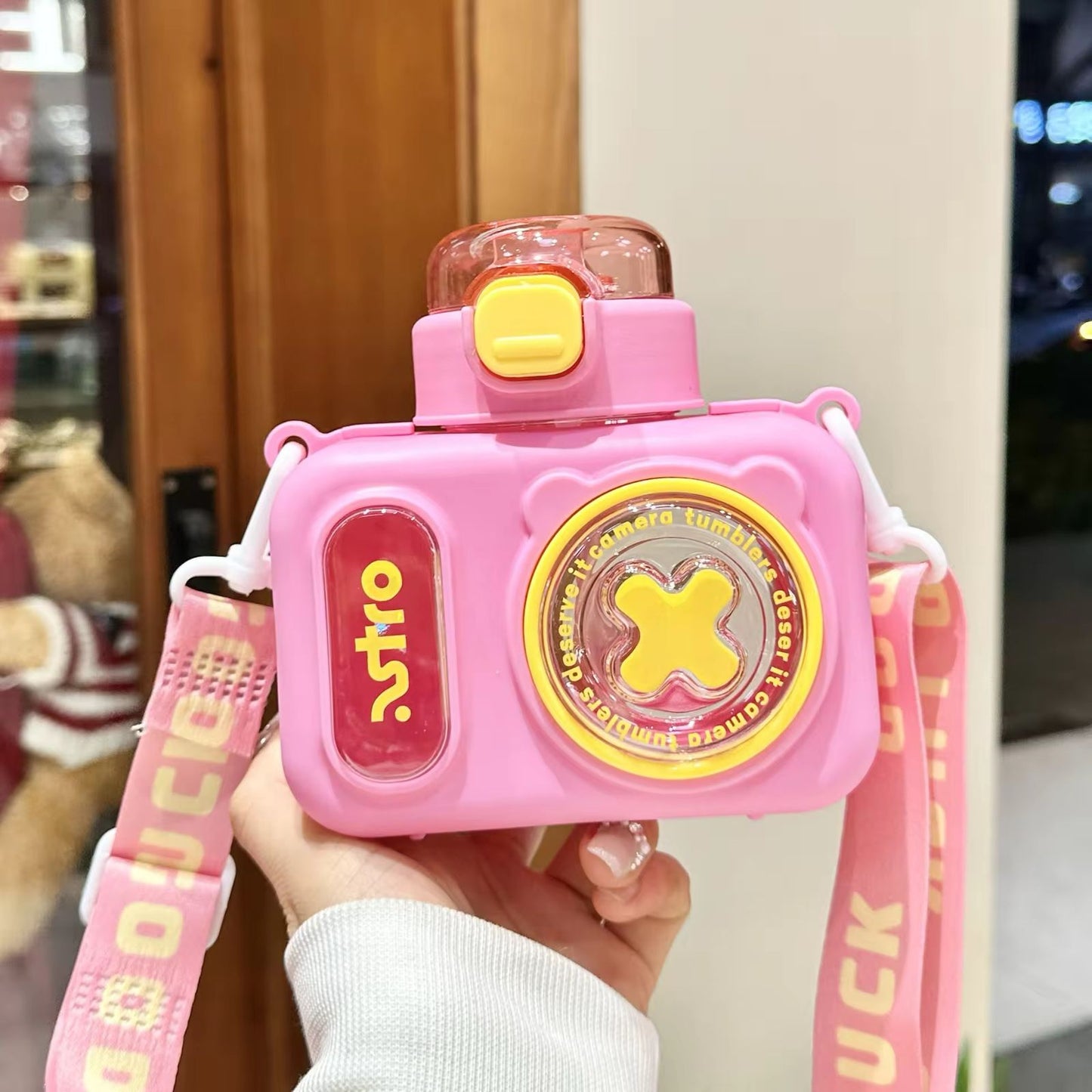 Camera Design Sipper Water Bottle for Kids 600 ml BPA Free