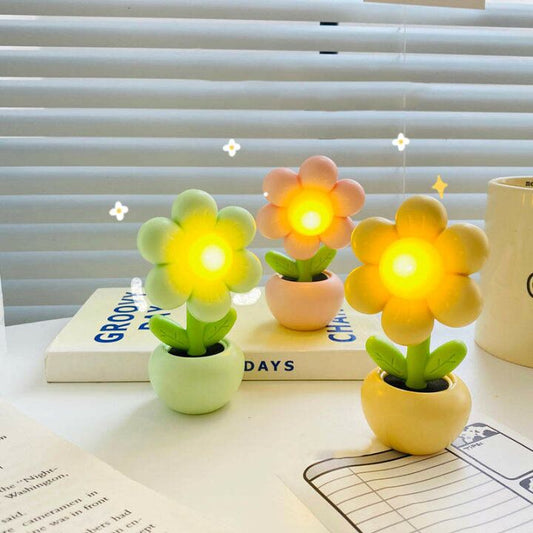 Cute Flower LED Light Lamp Desk Decor Lamp Battery Operated